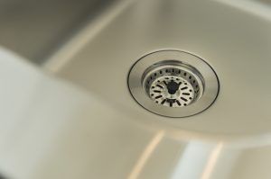 排水管の汚れで台所詰まりが！高圧洗浄作業で詰まり解消。【高知県吾川郡】